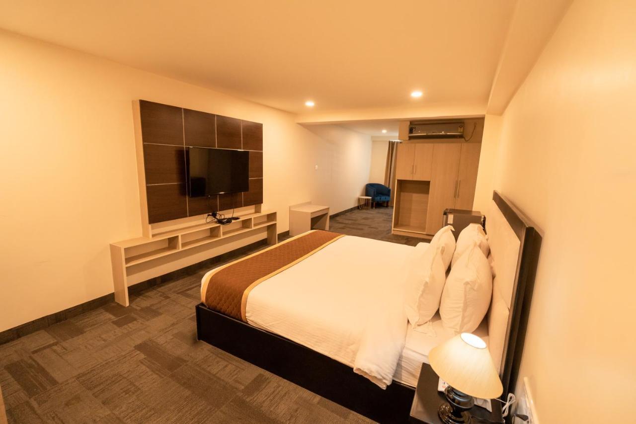 Royale Lalawi Hotel ไอซอล ภายนอก รูปภาพ