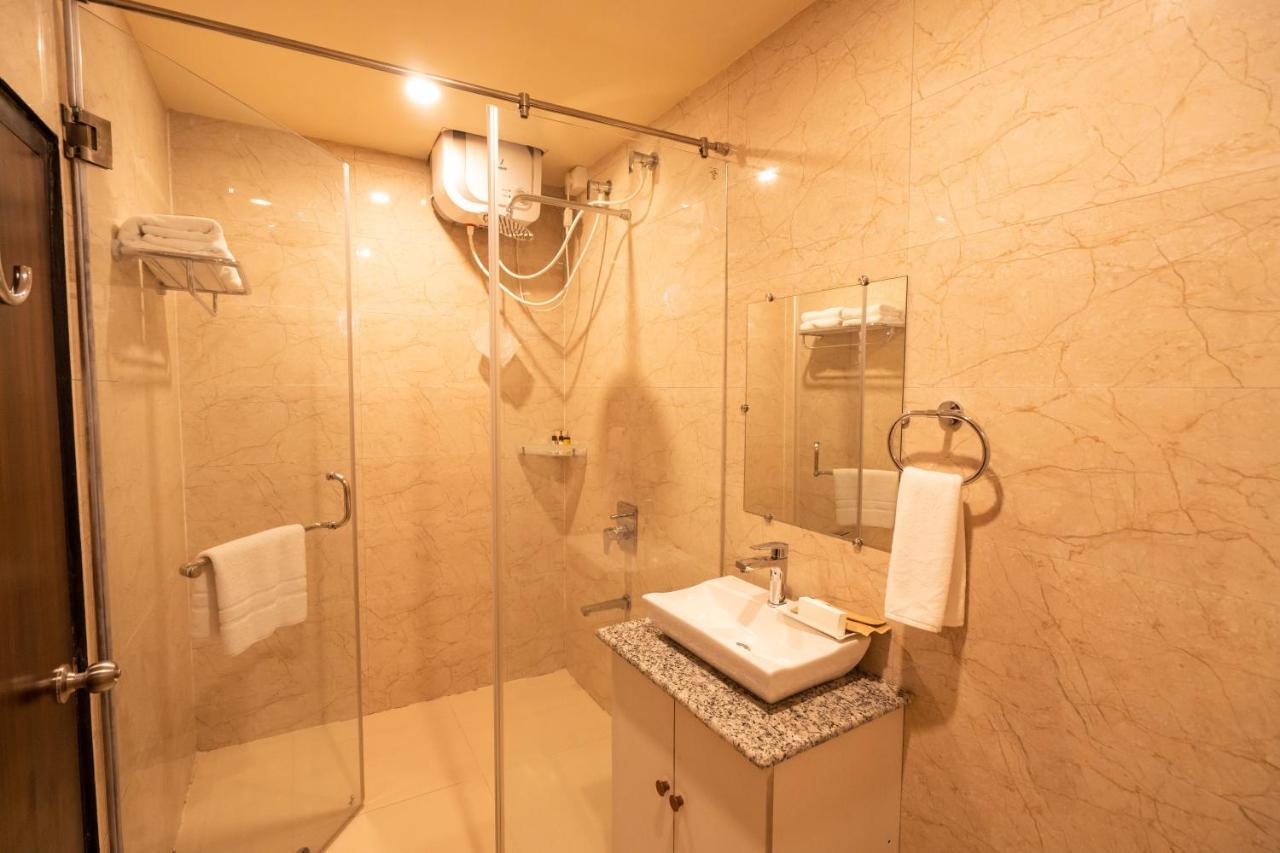 Royale Lalawi Hotel ไอซอล ภายนอก รูปภาพ