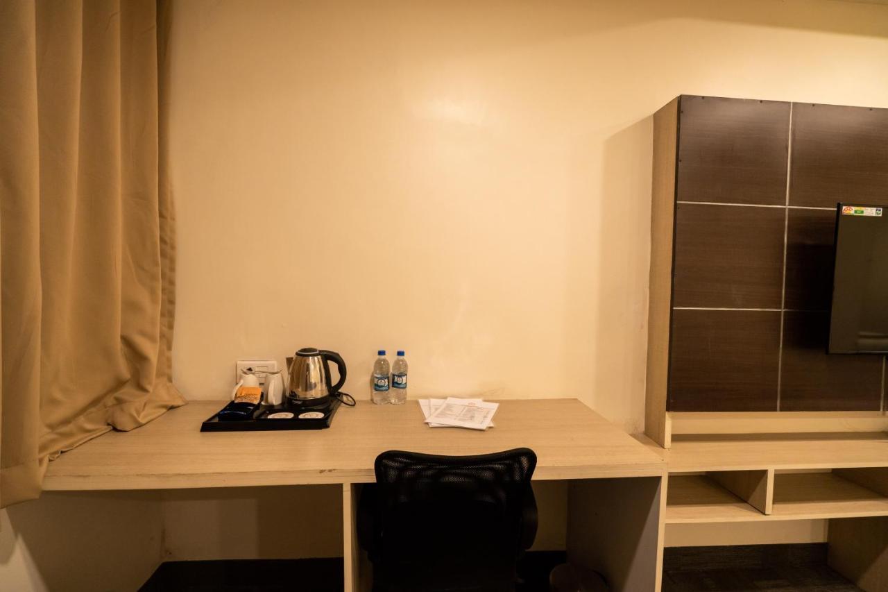 Royale Lalawi Hotel ไอซอล ภายนอก รูปภาพ
