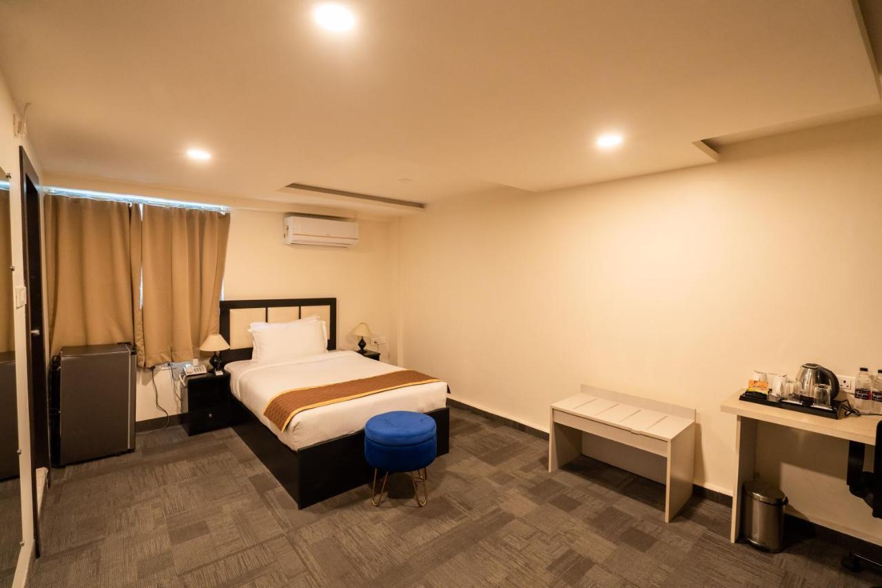 Royale Lalawi Hotel ไอซอล ภายนอก รูปภาพ