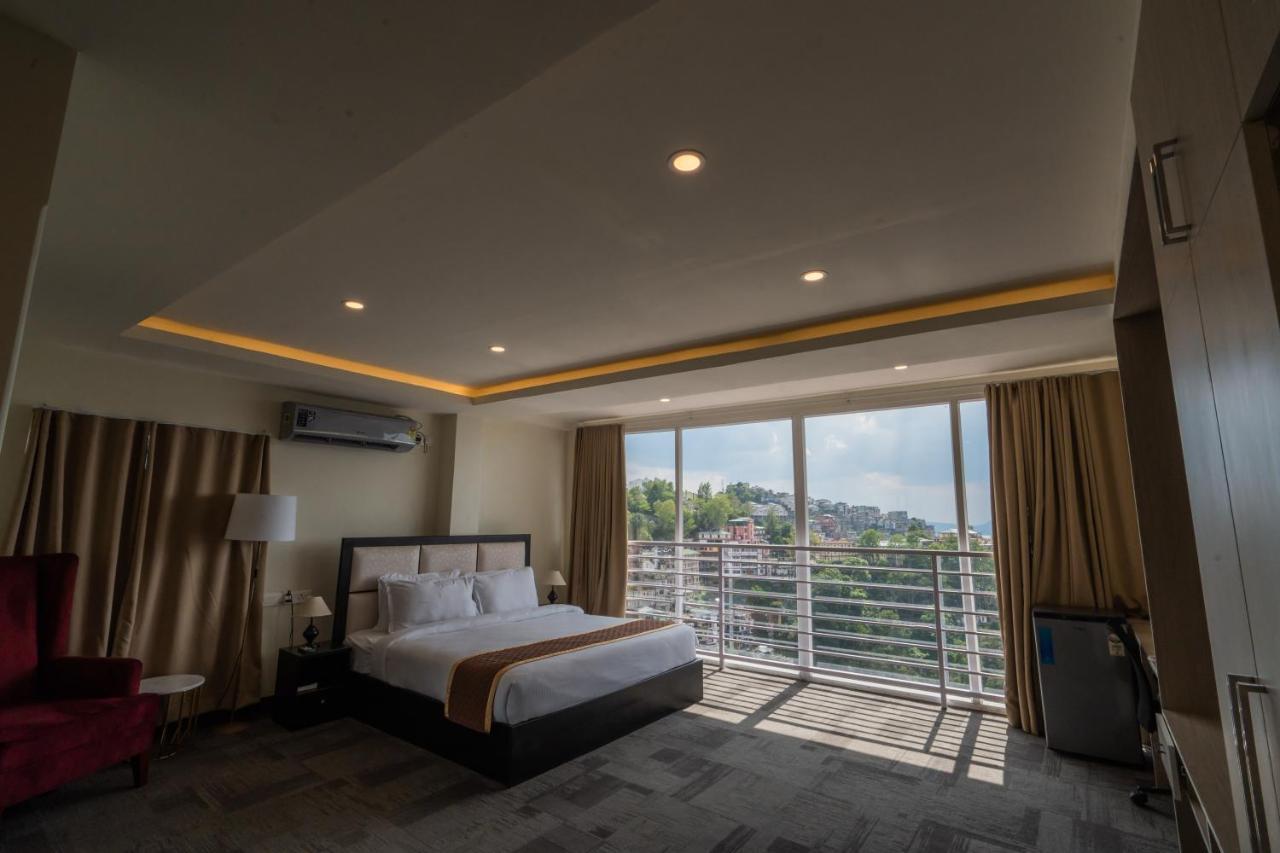 Royale Lalawi Hotel ไอซอล ภายนอก รูปภาพ