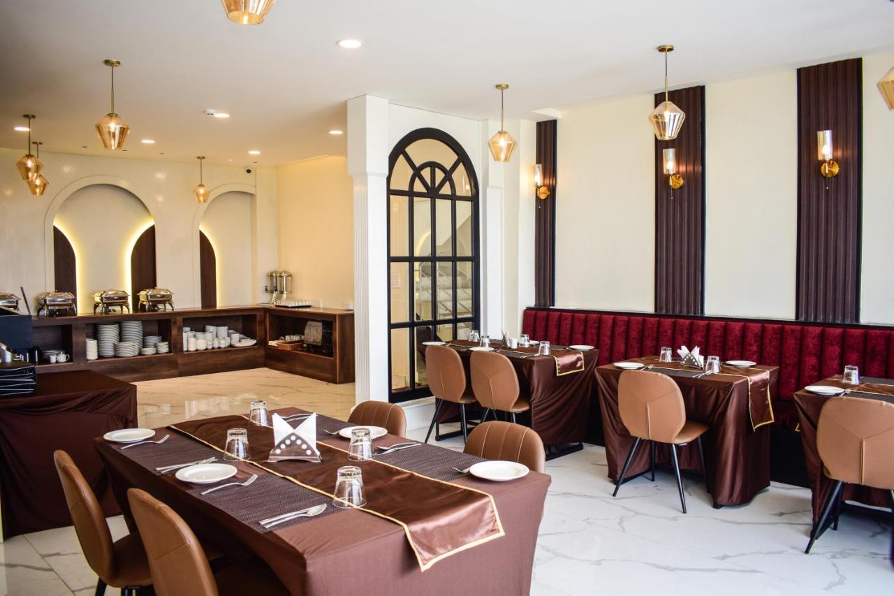 Royale Lalawi Hotel ไอซอล ภายนอก รูปภาพ