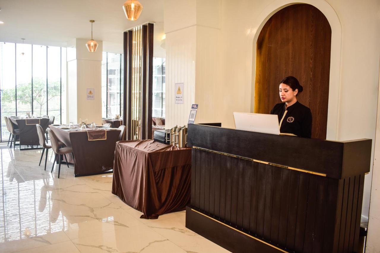 Royale Lalawi Hotel ไอซอล ภายนอก รูปภาพ